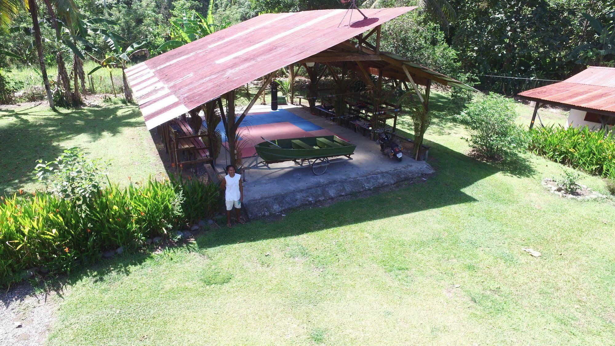 Kenaki Lodge Puerto Viejo de Talamanca Exteriör bild